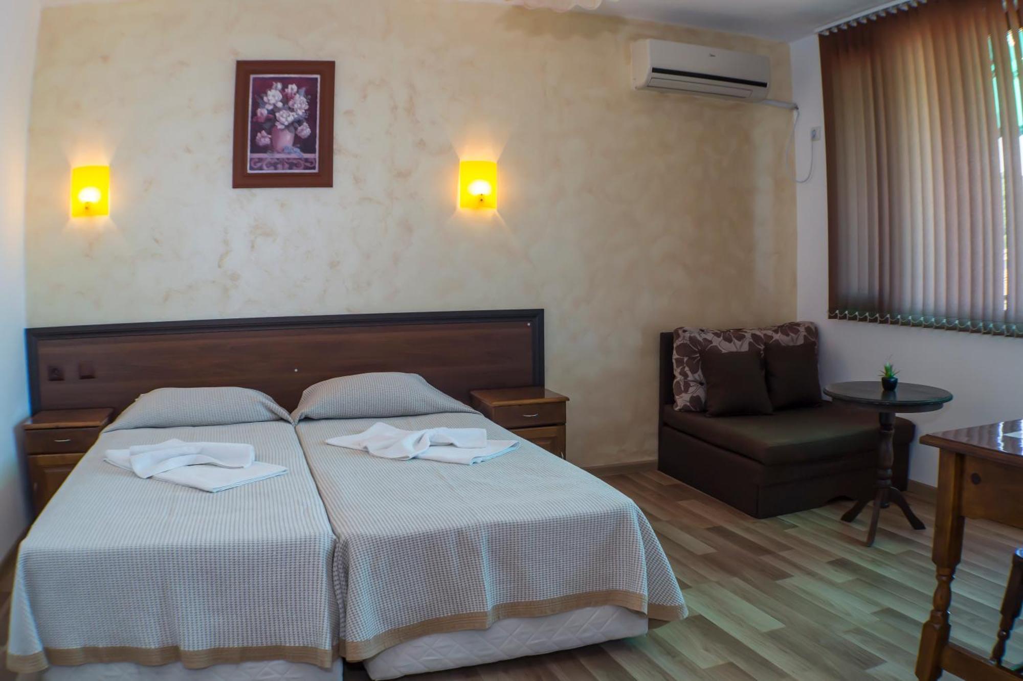 Chrystal Guest House ออบซอร์ ห้อง รูปภาพ