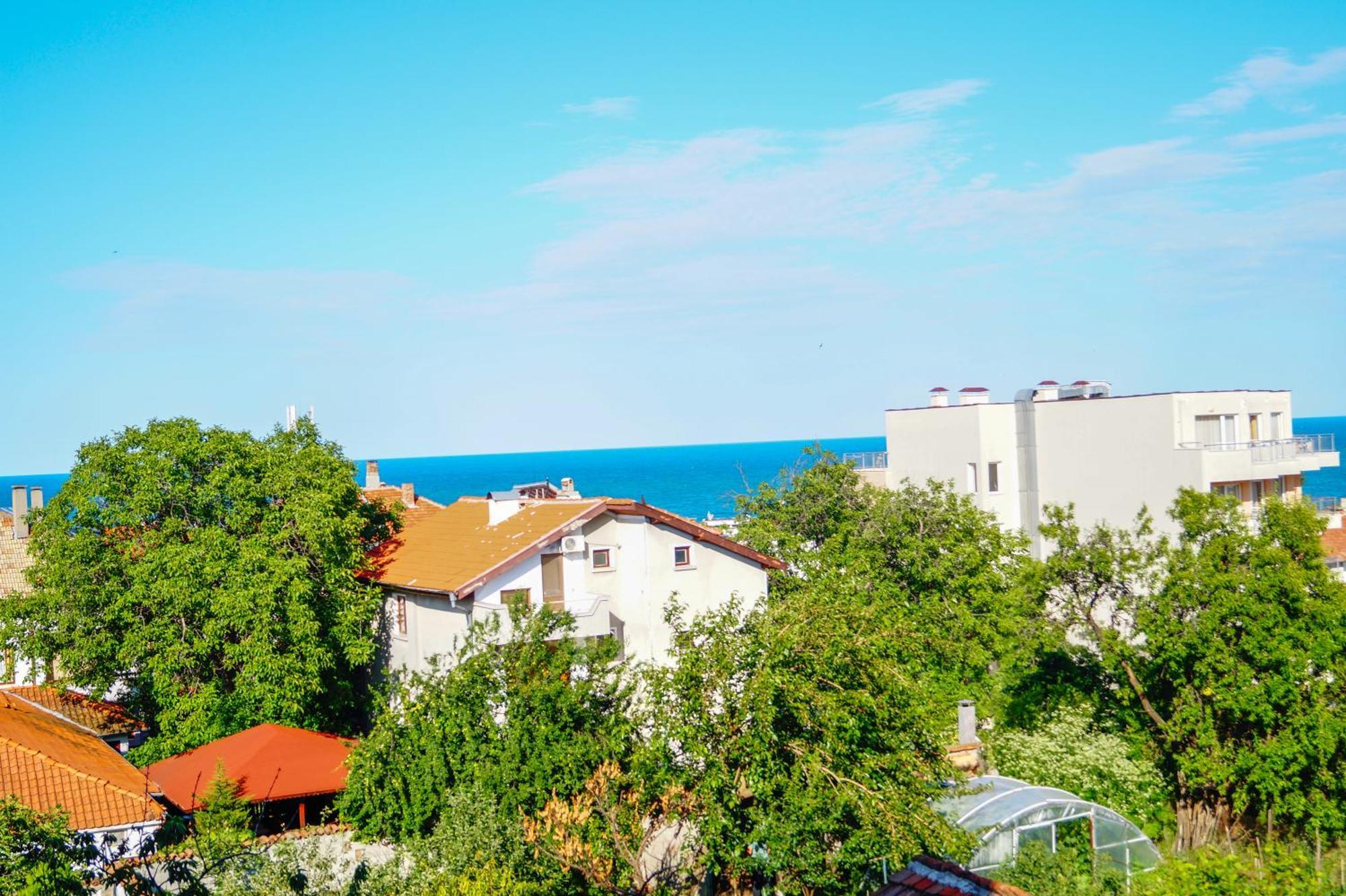 Chrystal Guest House ออบซอร์ ภายนอก รูปภาพ